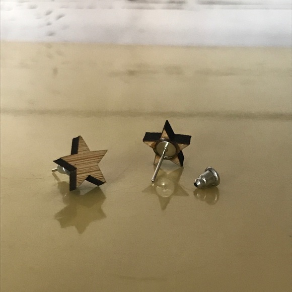 wood heart star earrings - Picture 6 of 8